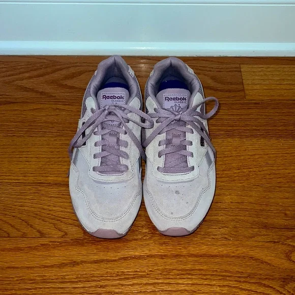 Dusty Purple Reeboks - Picture 3 of 11